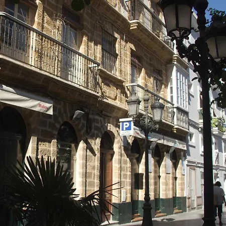 Cuatro Naciones Guest house *